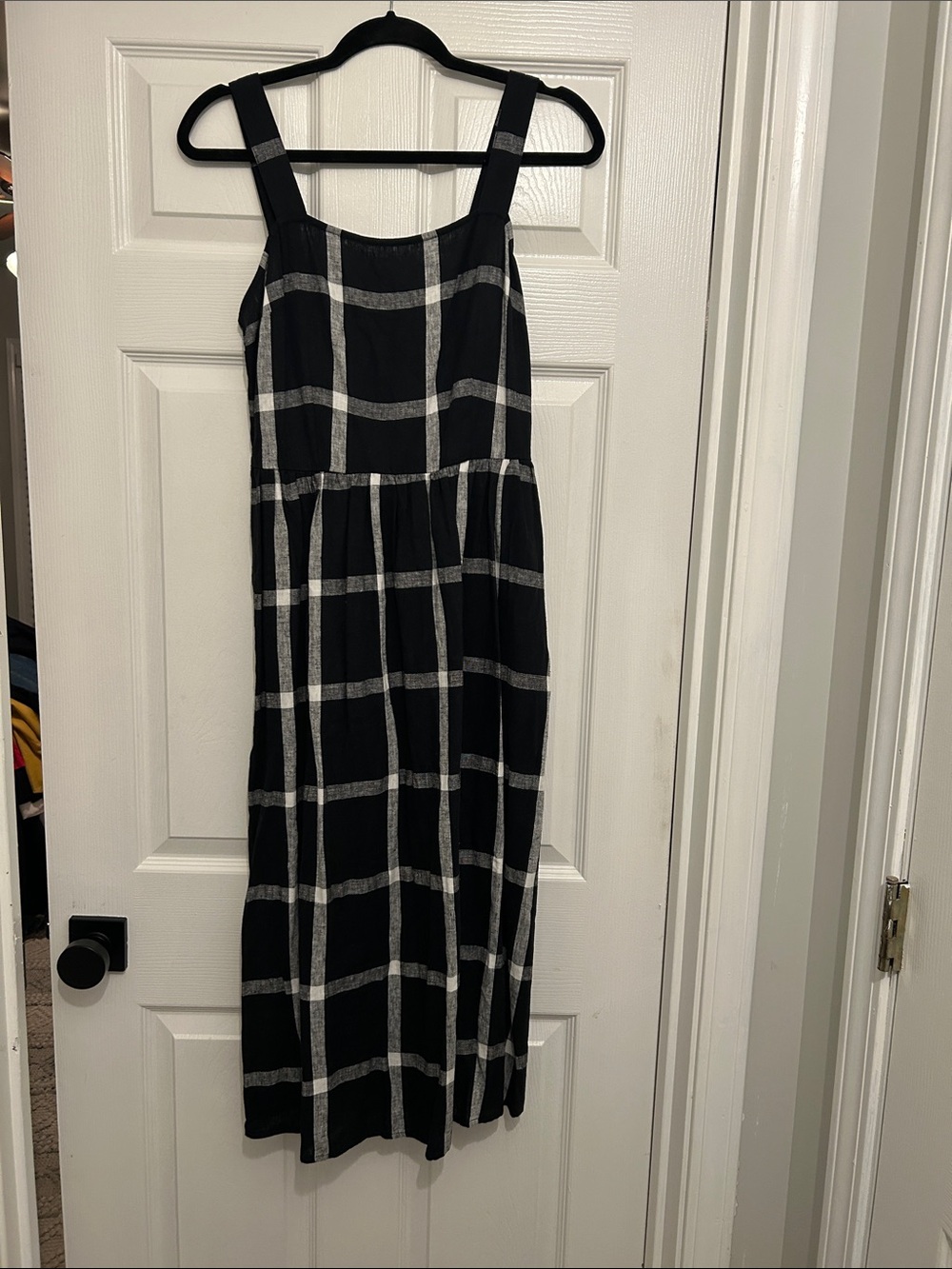 Who What Wear Black & White Windowpane Midi Dress 🤍